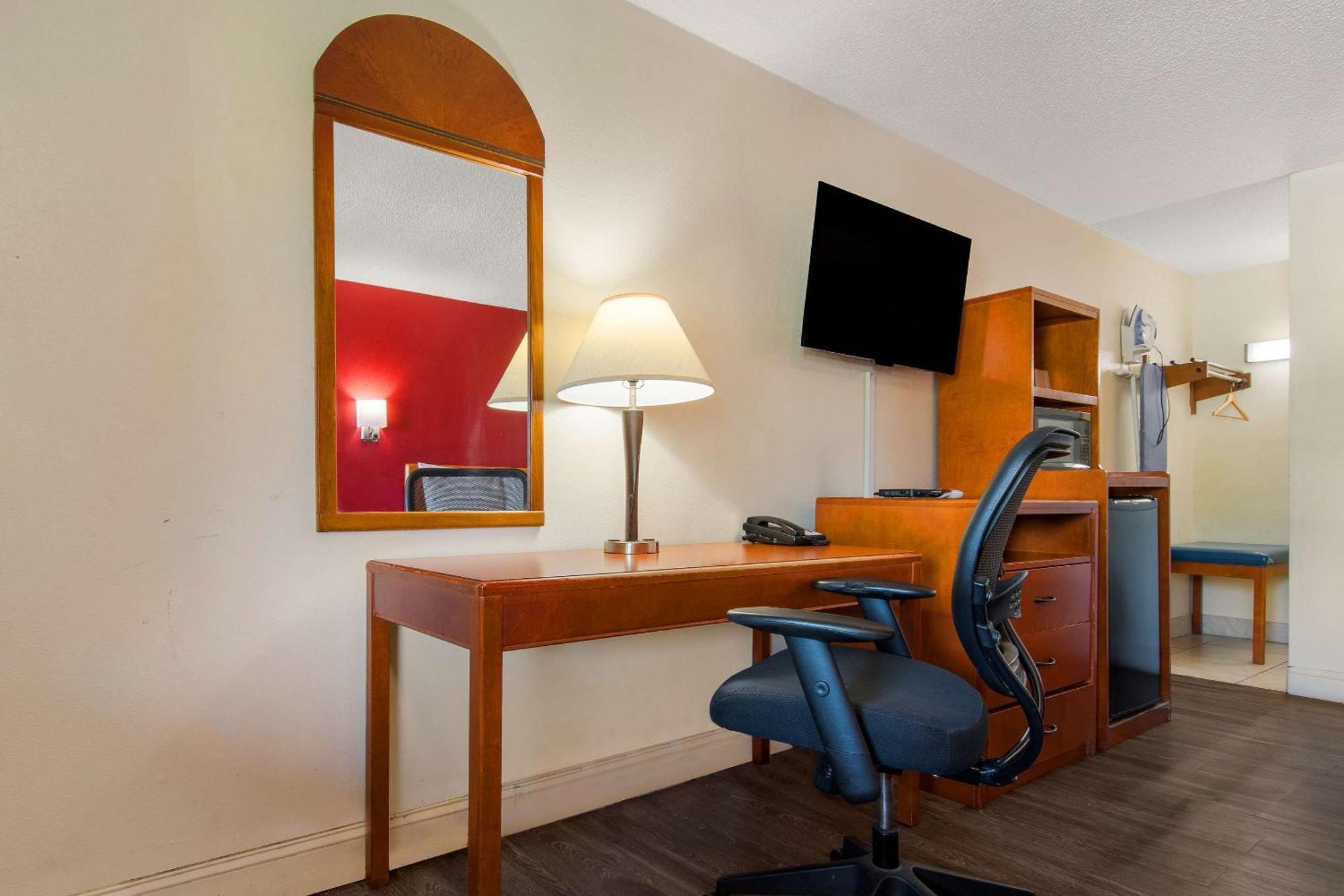 Econo Lodge Goldsboro Hwy 70 מראה חיצוני תמונה