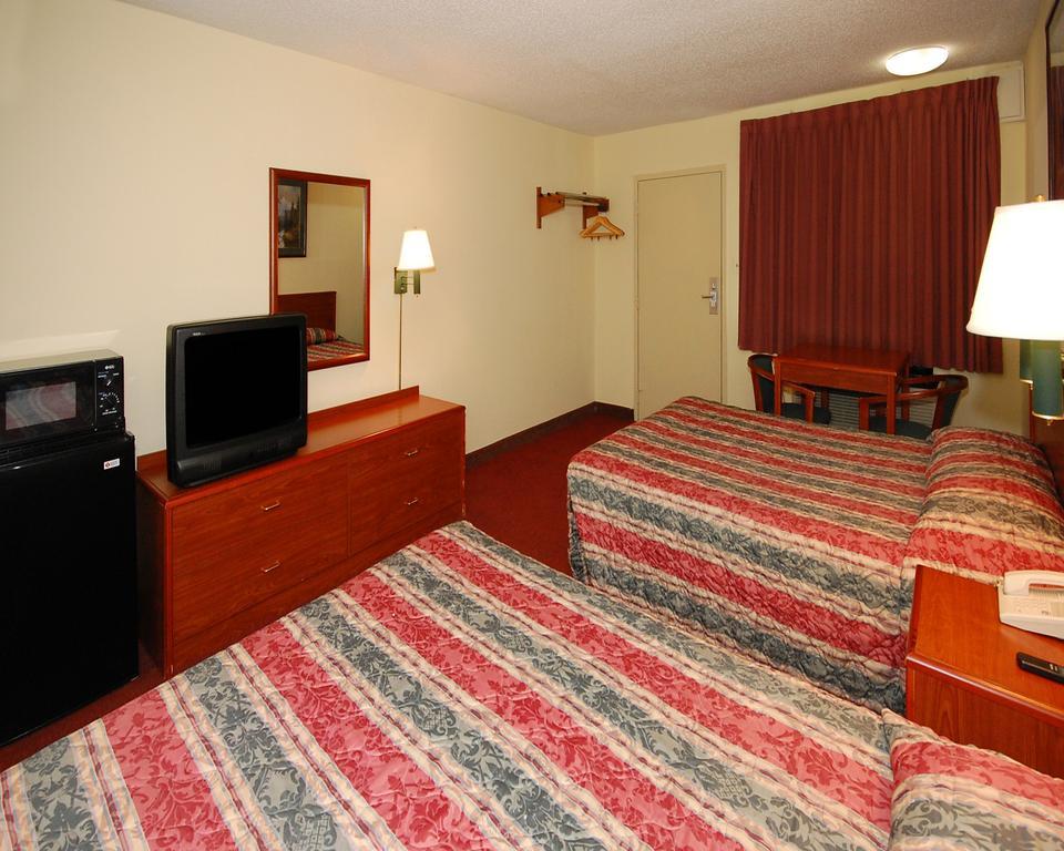 Econo Lodge Goldsboro Hwy 70 מראה חיצוני תמונה