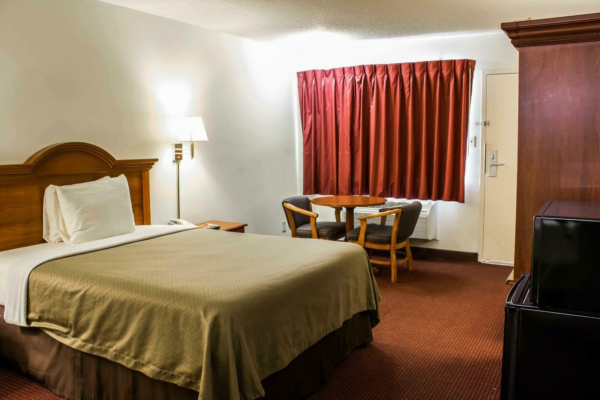 Econo Lodge Goldsboro Hwy 70 מראה חיצוני תמונה
